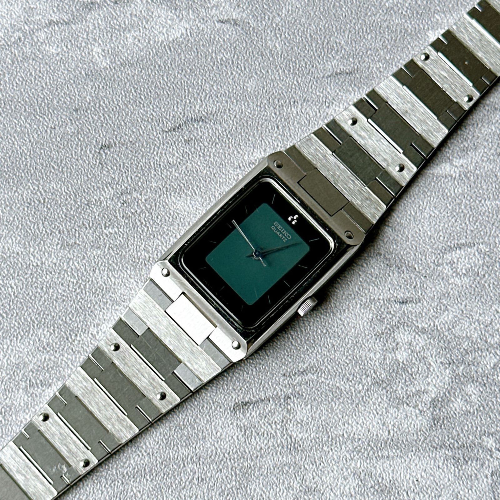 SEIKO Quartz セイコークォーツ 1221-5050 TVケース レクタンギュラー ブラックダイヤル ヴィンテージ クォーツ レトロ デザインウォッチ レディース腕時計