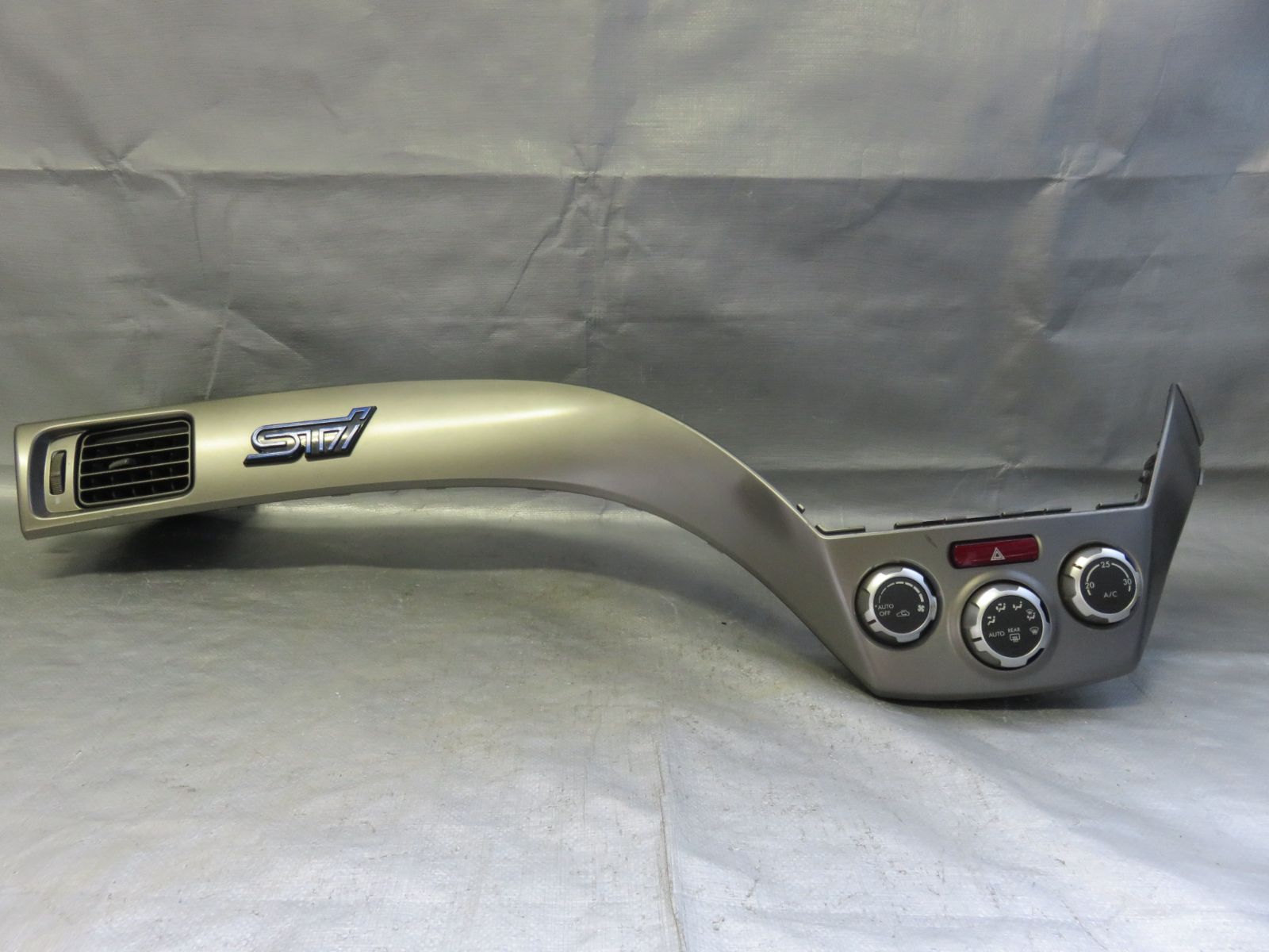★SB985/スバル フォレスター SH5/後期 センターパネル ダッシュボードパネル エアコンスイッチ 吹出口 STi/純正 72311SC000 /SHJ SH9