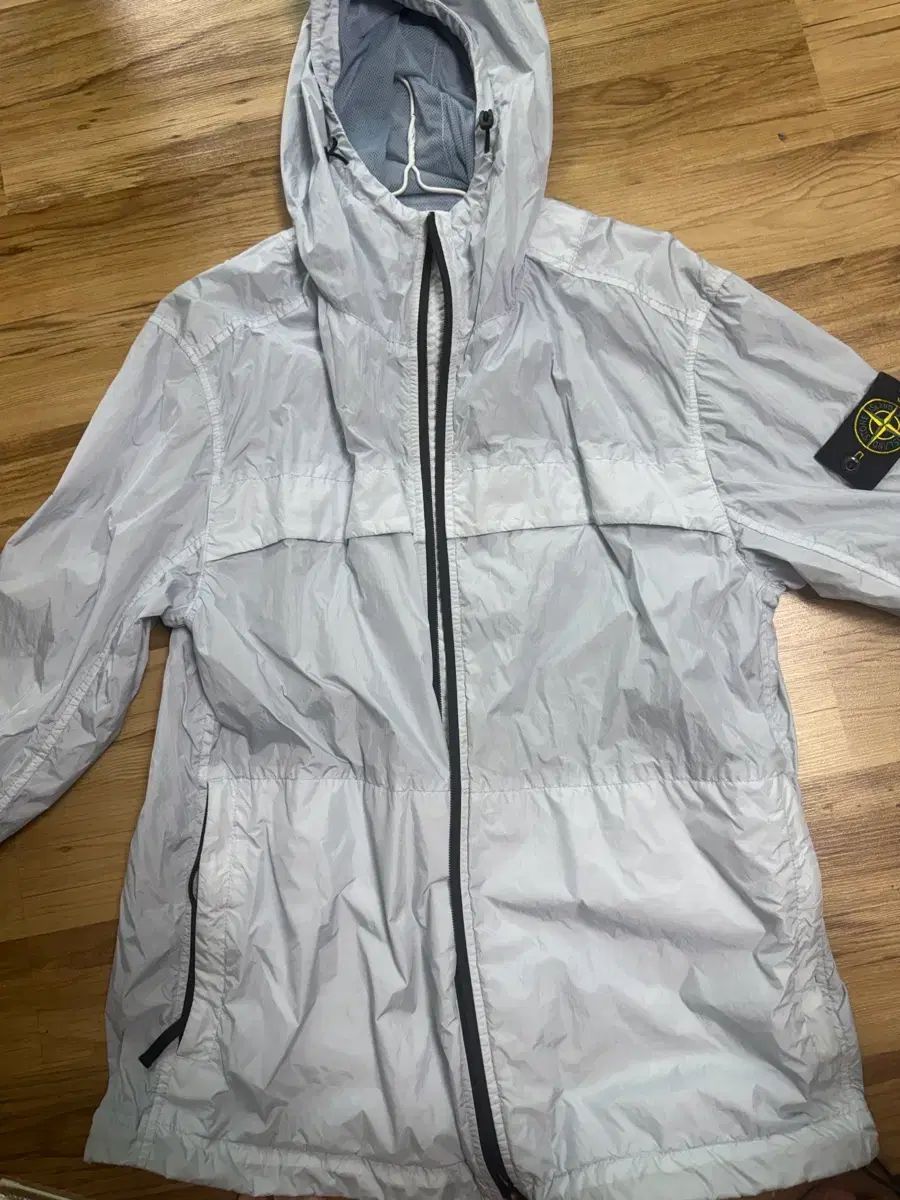 STONE ISLAND ストーンアイランド ウィンドブレーカー