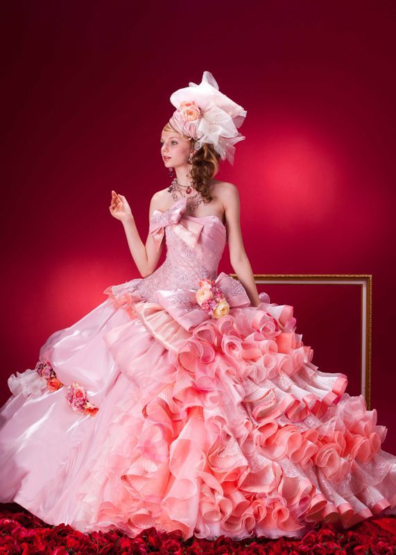 Rouge カラードレス ピンク フリル 花モチーフ プリンセスライン 7号 9号 11号 結婚式 前撮り 中古