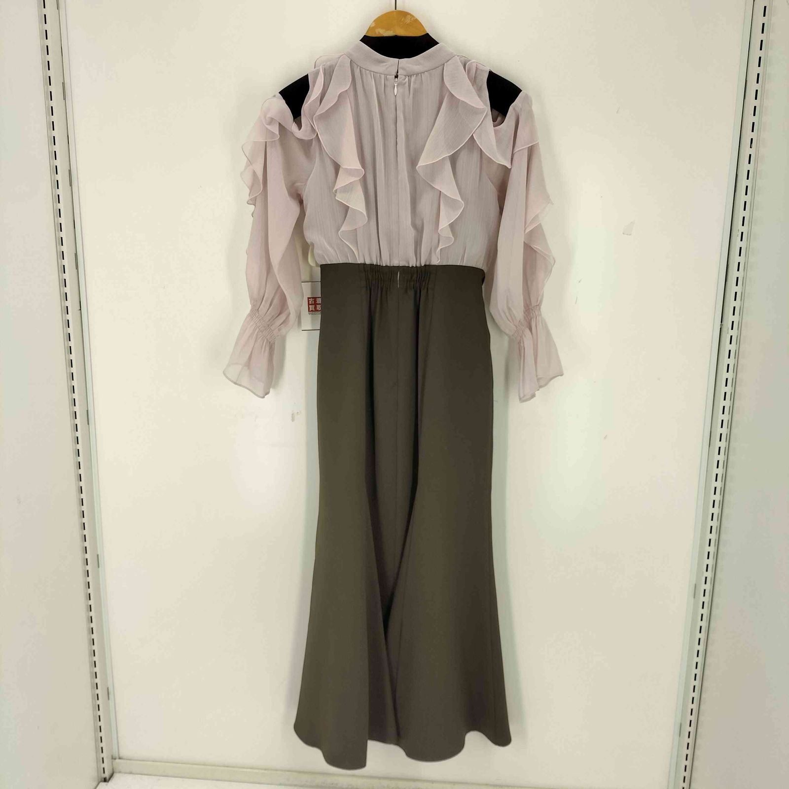 アプワイザーリッシェ Apuweiser riche 25AW ショルダーフリル