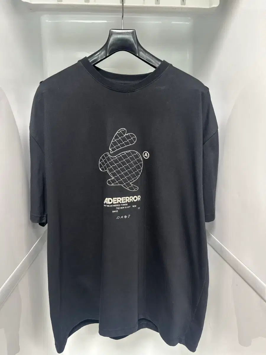 ADER ERROR ブラック うさぎ グラフィック 半袖 Tシャツ a3