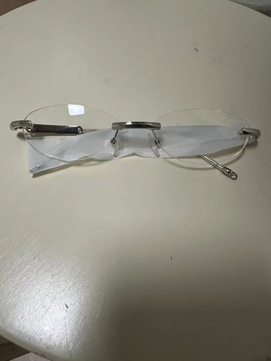 mm217 感じのフチなし新品