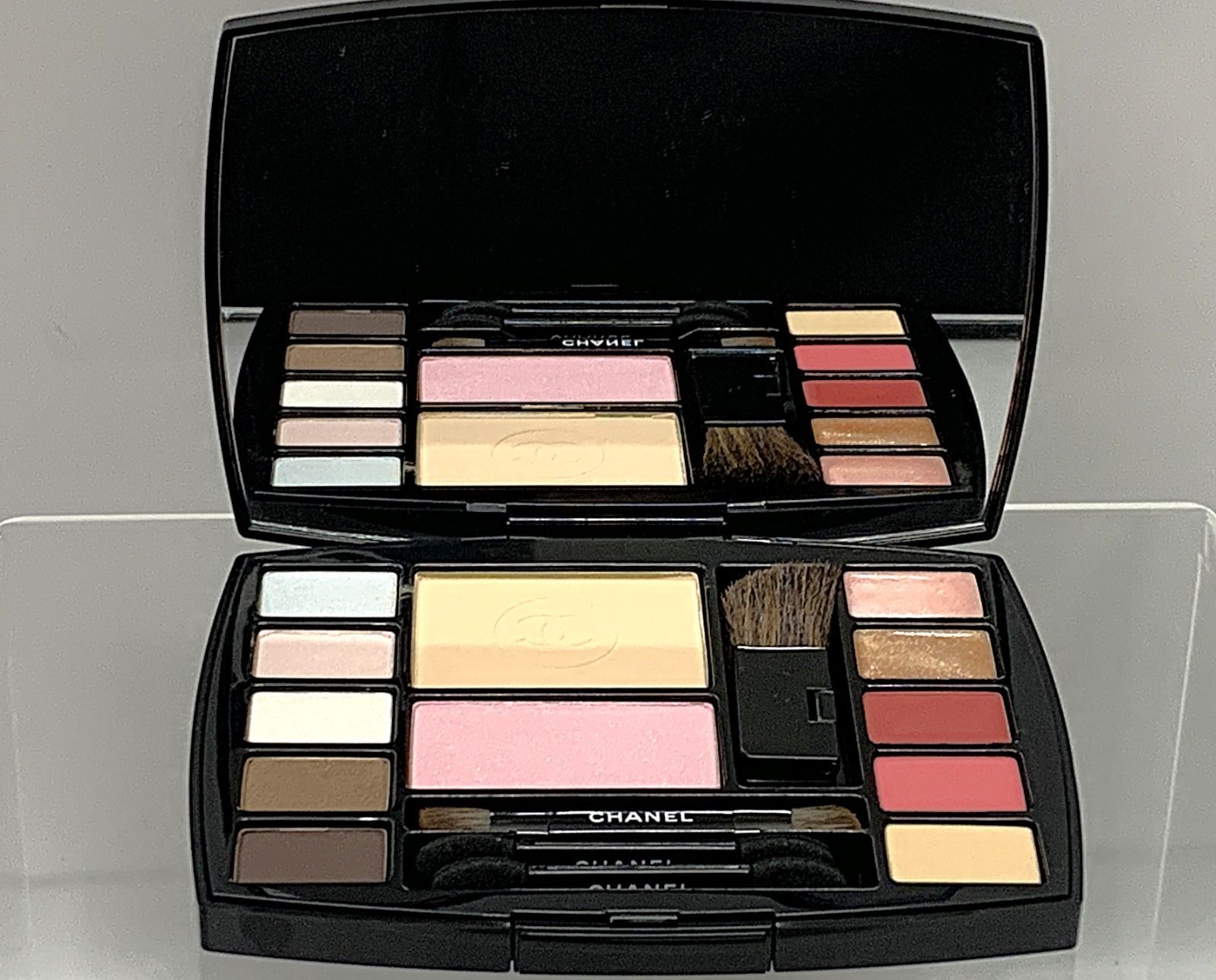 ☆未使用☆ CHANEL シャネル TRAVEL MAKEUP PALETTE トラベルメイク