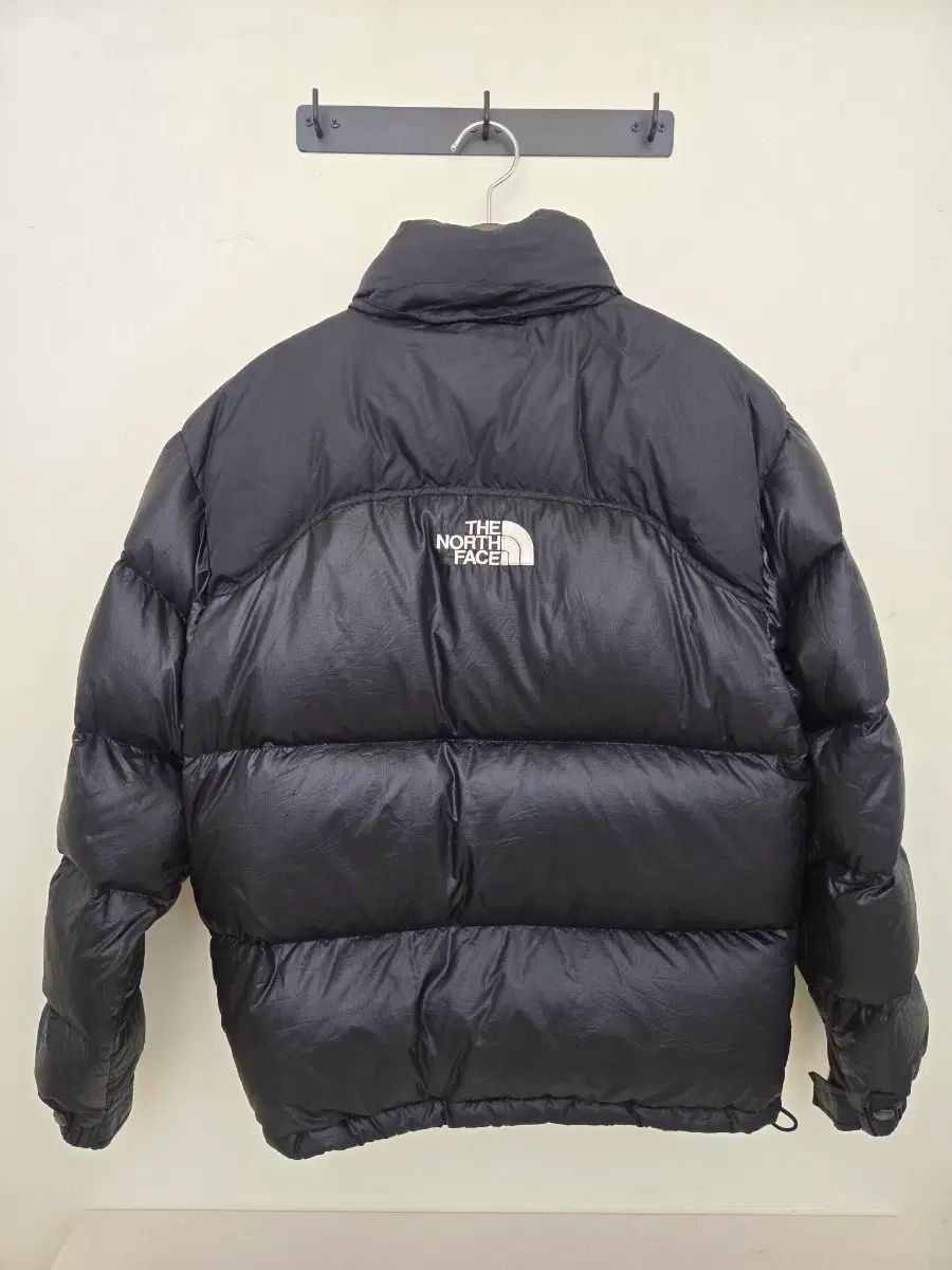 THE NORTH FACE ザノースフェイス 700 늅시 ダウン センターロゴ