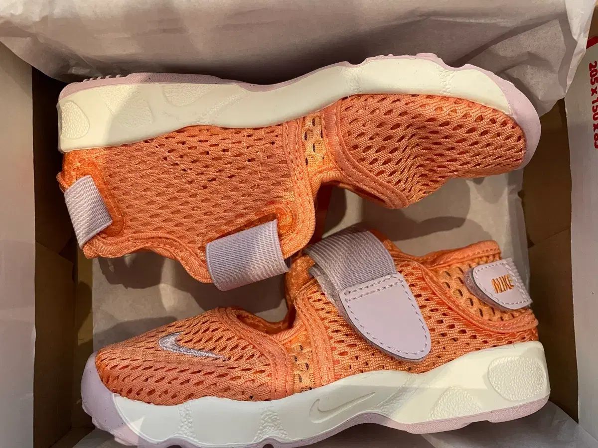 (TD) NIKE リーフ 2 出品