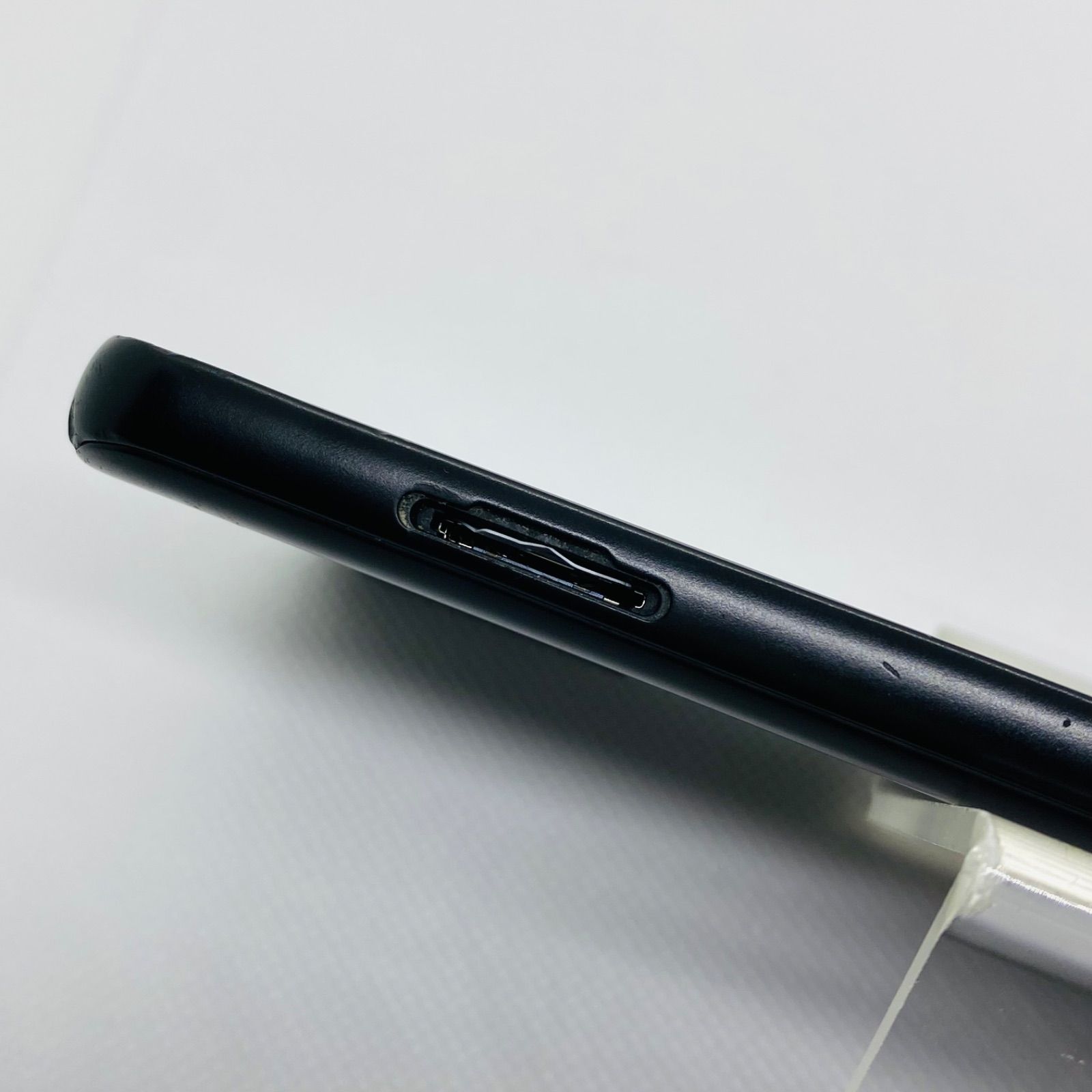 arrows We FCG01 64GB ブラック au【訳あり】 - メルカリ
