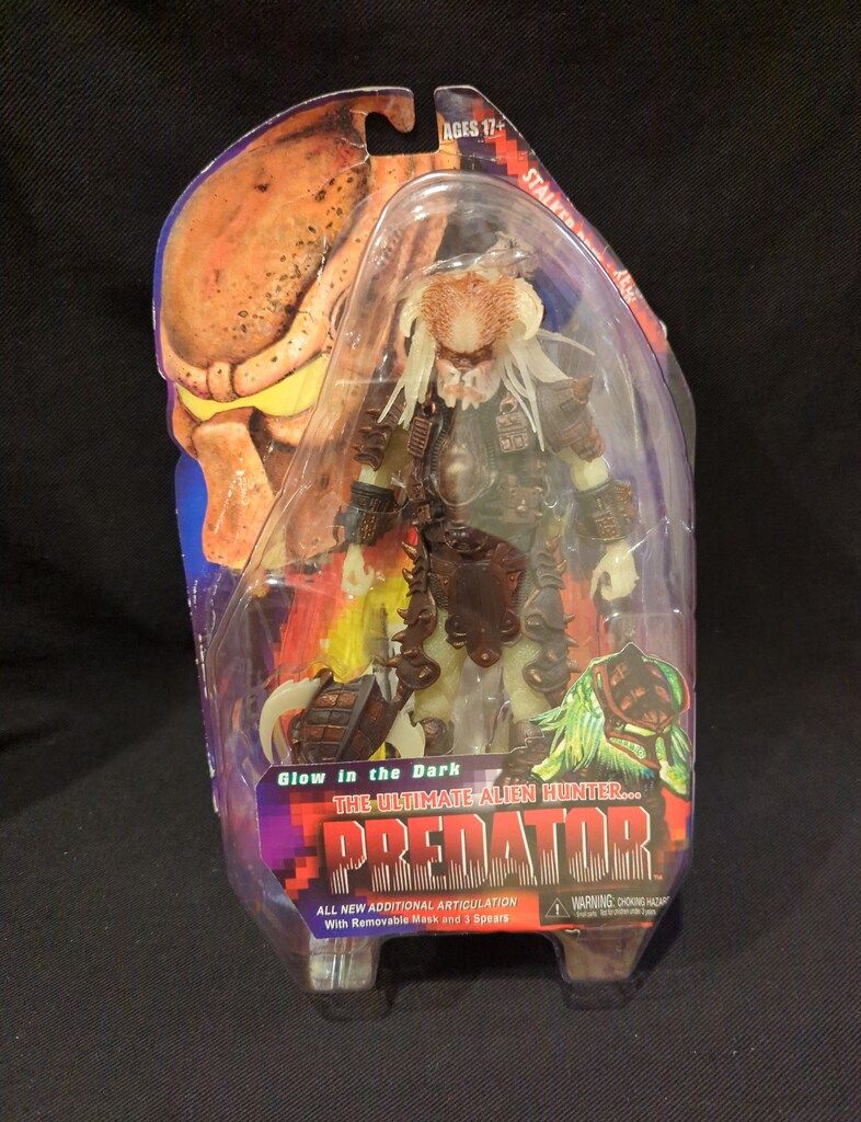 NECA (ACTION FIGURE) (SERIES 16) STALKER PREDATOR (GLOW IN THE DARK) 7インチ