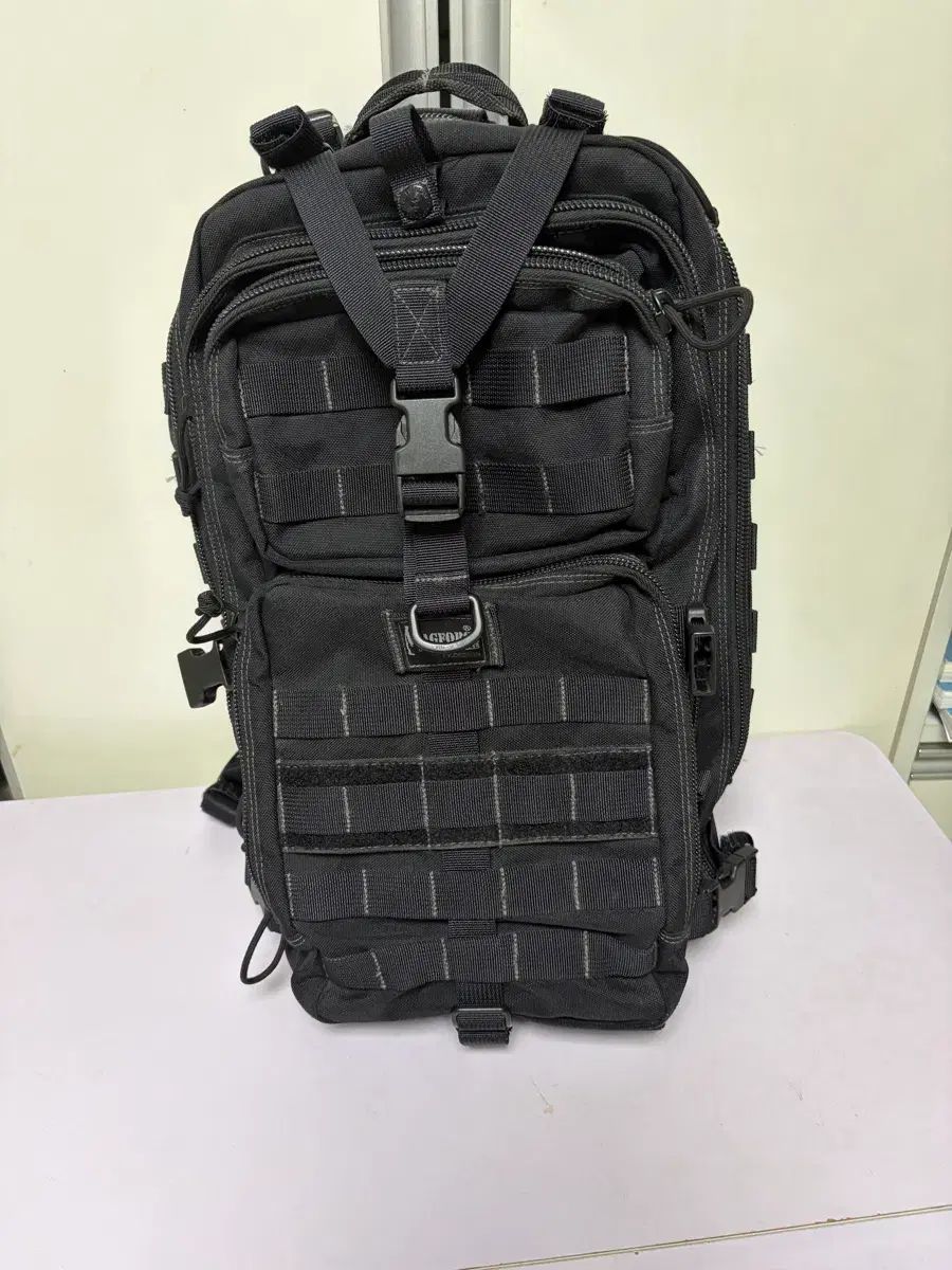 マグフォース SUPERファルコン 出品 12,900円