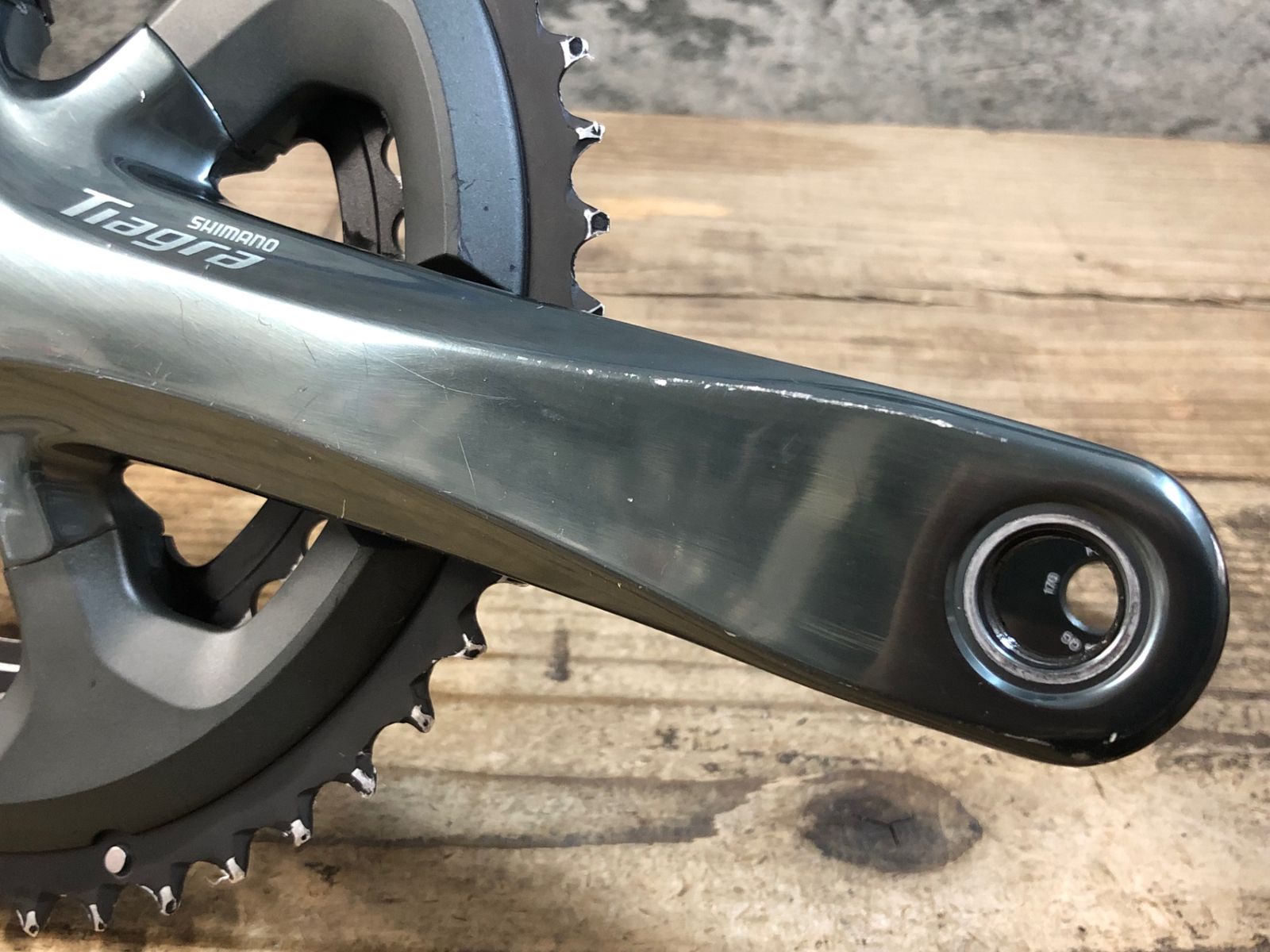 KE142 シマノ SHIMANO ティアグラ TIAGRA FC-4700 クランクセット 50 