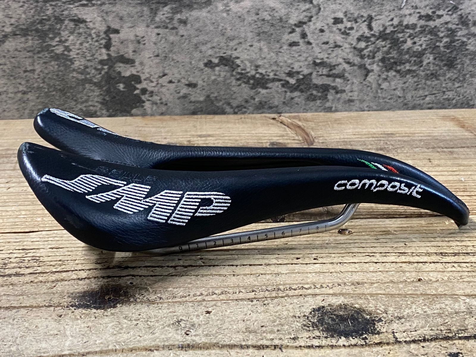 KI144 SELLE SMP composite サドル 黒 aisi 304 Tubeレール - メルカリ