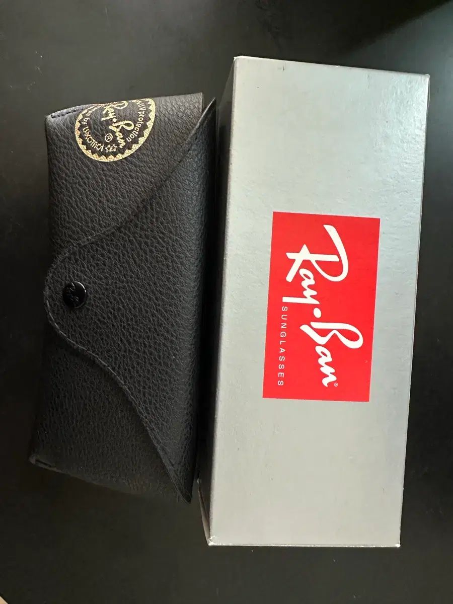 レイバン 2140F 54サイズ