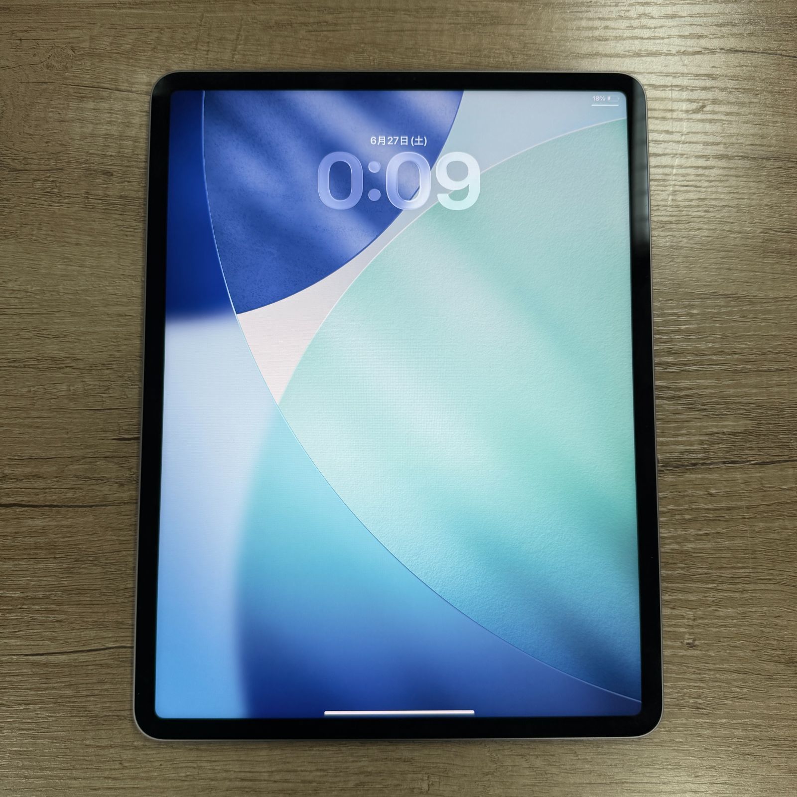 iPad Pro 12.9 第6世代 128GB 中古 スペースグレイ - メルカリ