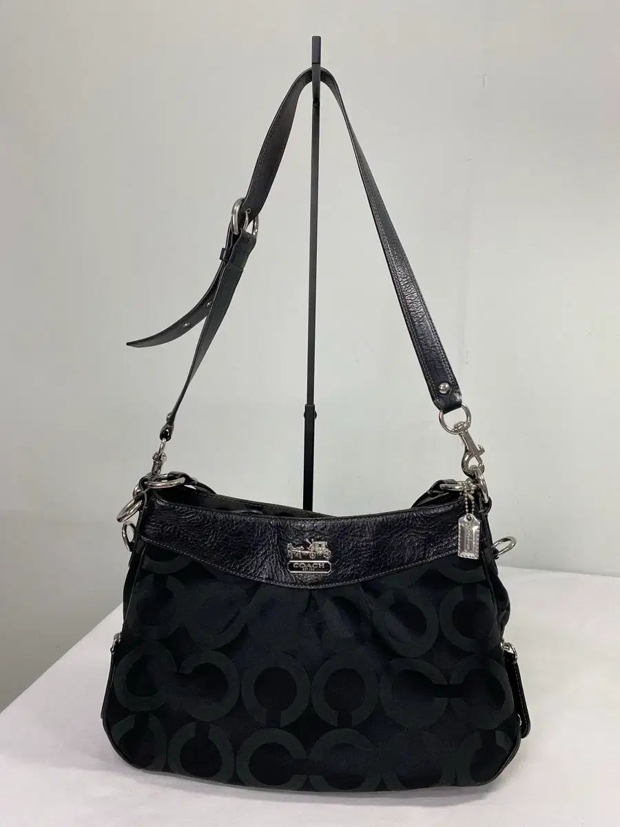 COACH コーチ ブラック シグネチャー クロスバック ショルダーバッグ <4>