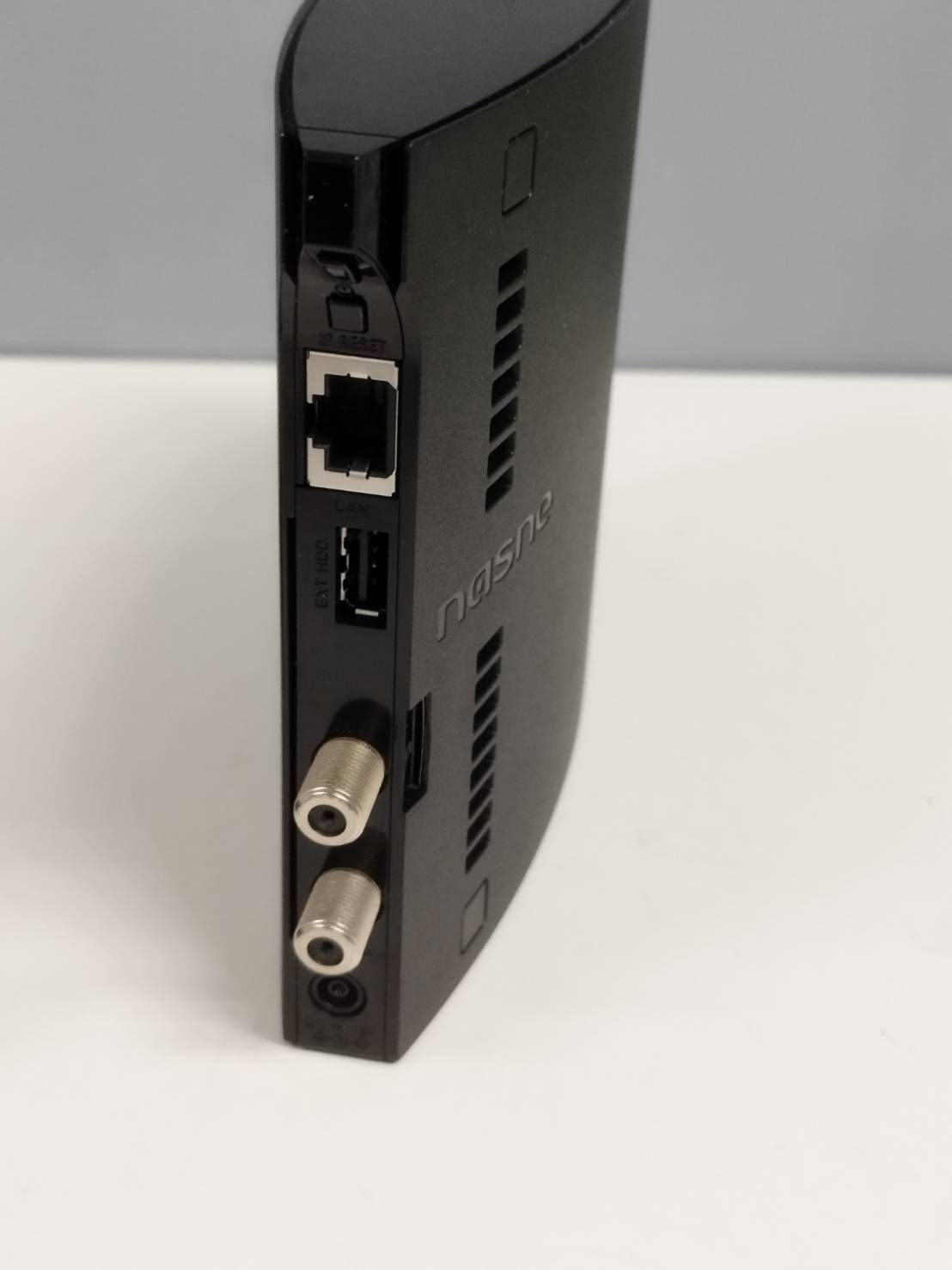 現状品】BUFFALO nasne NS-N100 2TB/地デジ・BS・CSチューナー/HDD