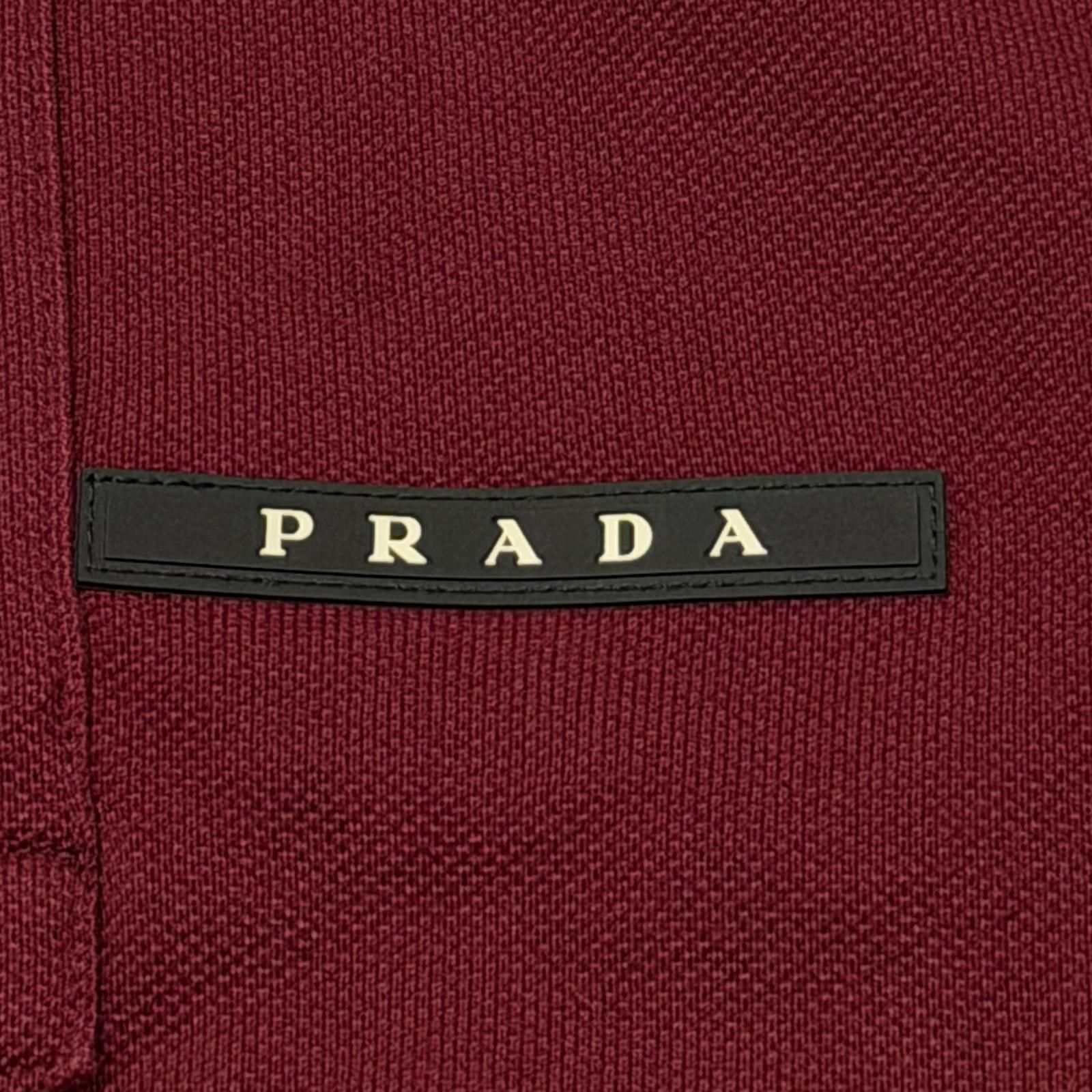 国内正規 PRADA ラバーロゴポロシャツ 半袖 プラダ SJM256 ボルドー M (1542M) 国内正規 PRADA ラバーロゴポロシャツ 半袖 プラダ SJM256 ボルドー M (1542M)