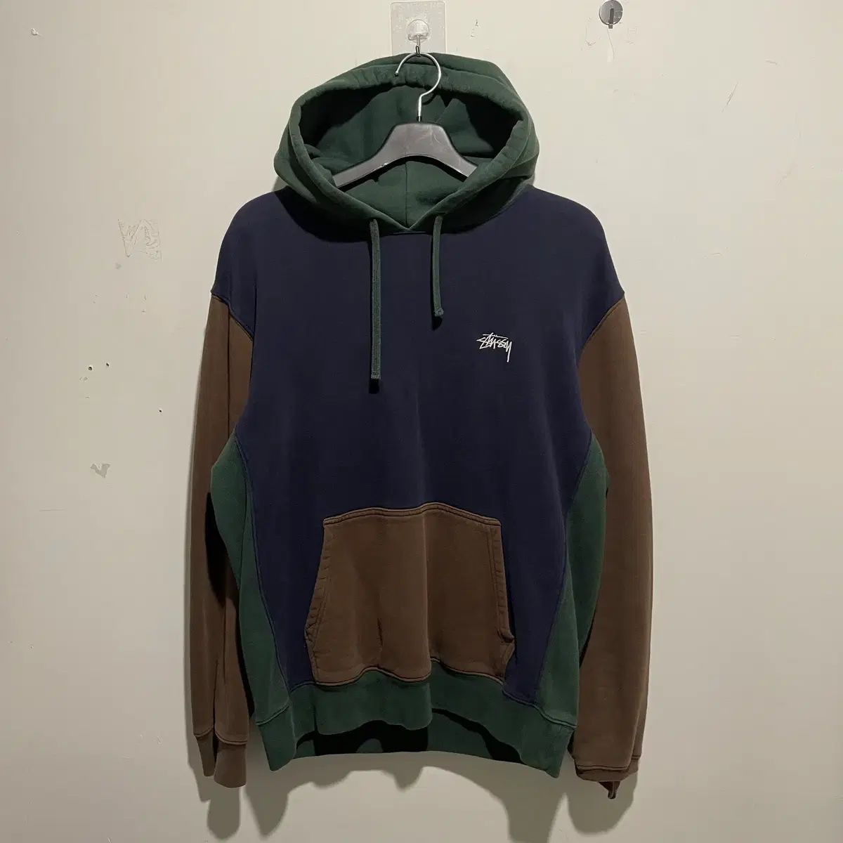 ステューシー WHO Tシャツ