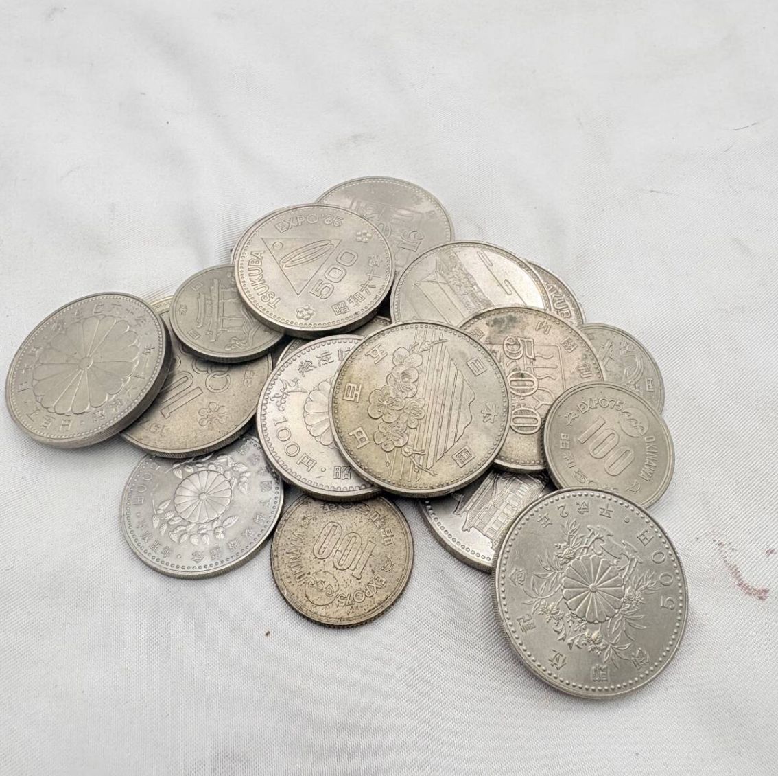 ❗️✨記念硬貨まとめ売り✨❗️】 約233g 500円・100円混在