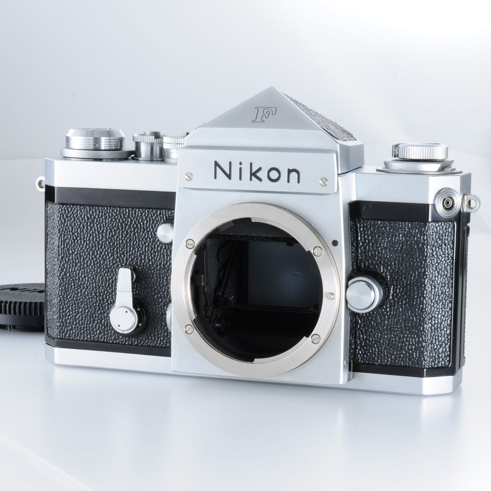 【ニコン】Nikon F アイレベル 中期 フィルムカメラ #U035A