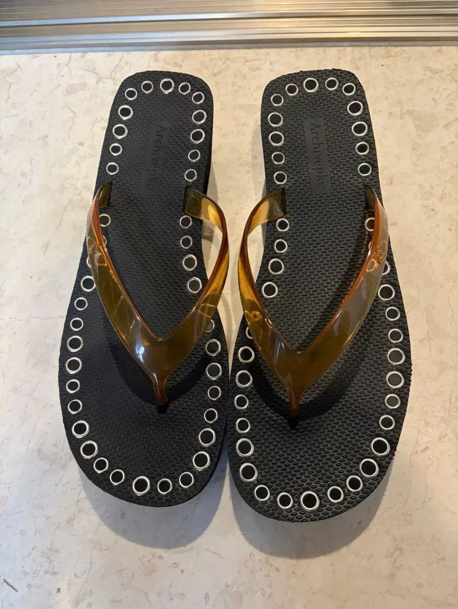 アーカイブエプク Eyelet platform sandals (Orange)