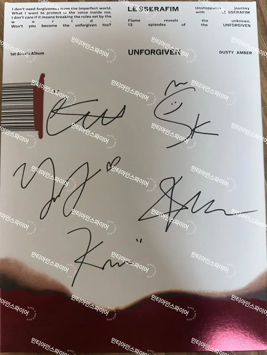 非売品) LE SSERAFIM（ルセラフィム） UNFORGIVEN 언포기븐 サイン アルバム 1 9,777円