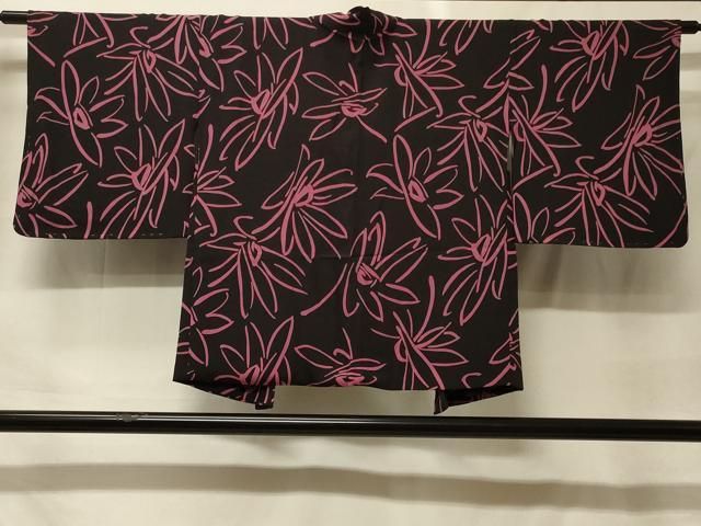 平和屋着物＃羽織　舞花文　黒地　正絹　逸品　未使用　CABF9161in