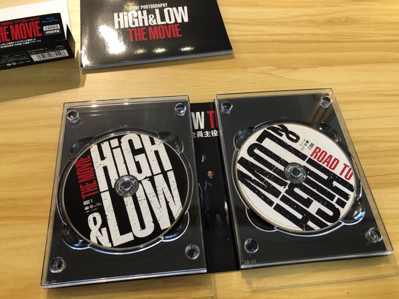 中古] [Blu-ray] [訳あり 三方背ケース欠]HiGH&LOW THE MOVIE 初回豪華