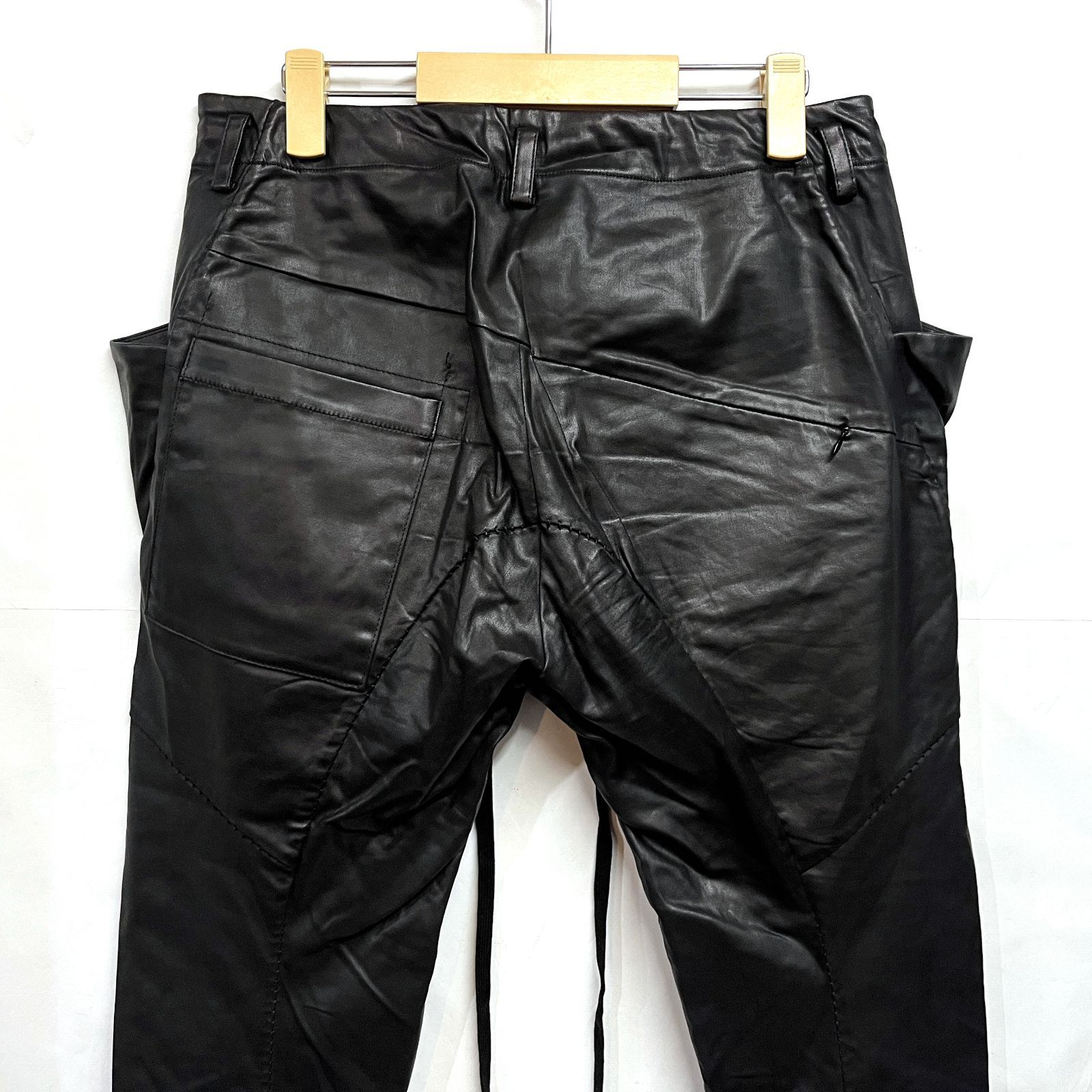 新品　　　　バジュラ‼️    確認用 bajra｜バジュラ 134BP04 コーティングパンツ フェイクレザー - メルカリ