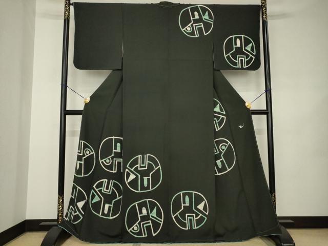 平和屋着物●訪問着　作家物　ろうけつ染　幾何学文様　黒地　正絹　逸品　AABJ8222ck