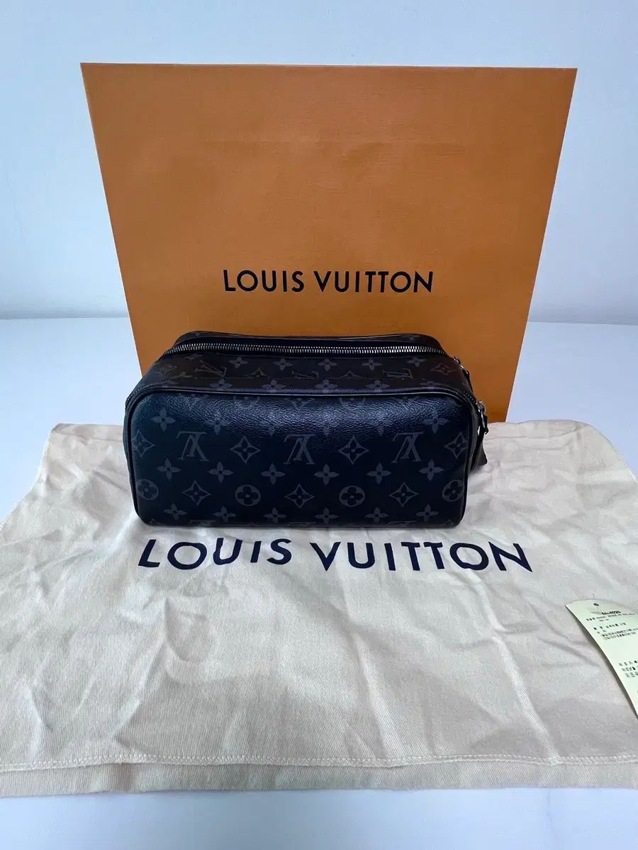 正規品/ほぼ新品 Louis Vuitton ドウブキット エクリプス クラッチバッグ