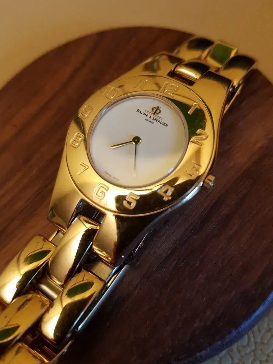 ボーム＆メルシエ Baume & Mercier Linea 27mm