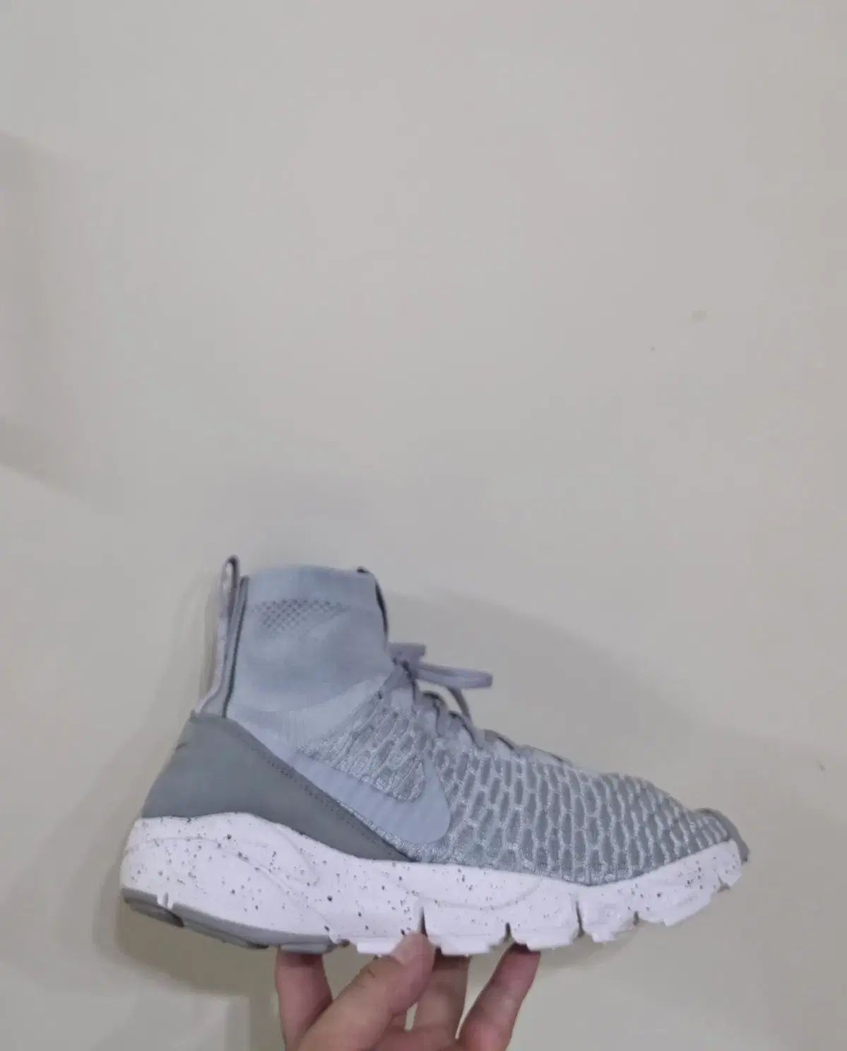 270 NIKE エア フットスケープ マジスタ フライニットFCㅡ廃盤実物