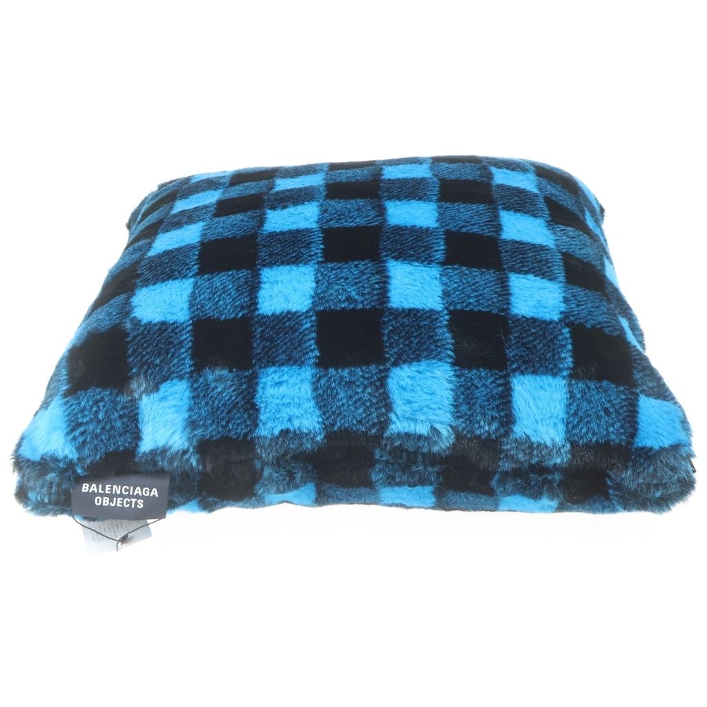 BALENCIAGA (バレンシアガ) Vichy Faux-Fur Cushion ヴィシー フェイクファー クッション 698554 T0122 17,243円