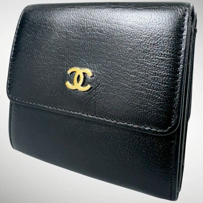 【希少・美品】CHANEL シャネル カーフスキン ココマーク Wホック コンパクト 三つ折り 財布 ブラック