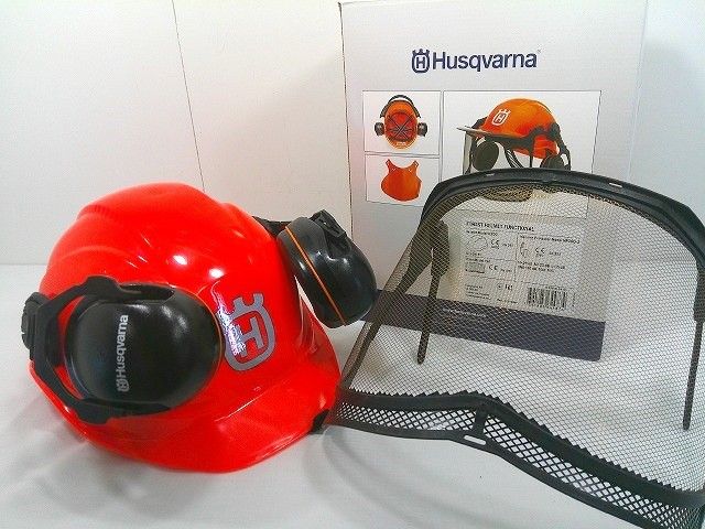 26g-694x【中古】Husqvana ﾊｽｸﾊﾞｰﾅ　FOREST HELMET　FUNCTIONAL　H5764-1240１　ﾍﾙﾒｯﾄ
