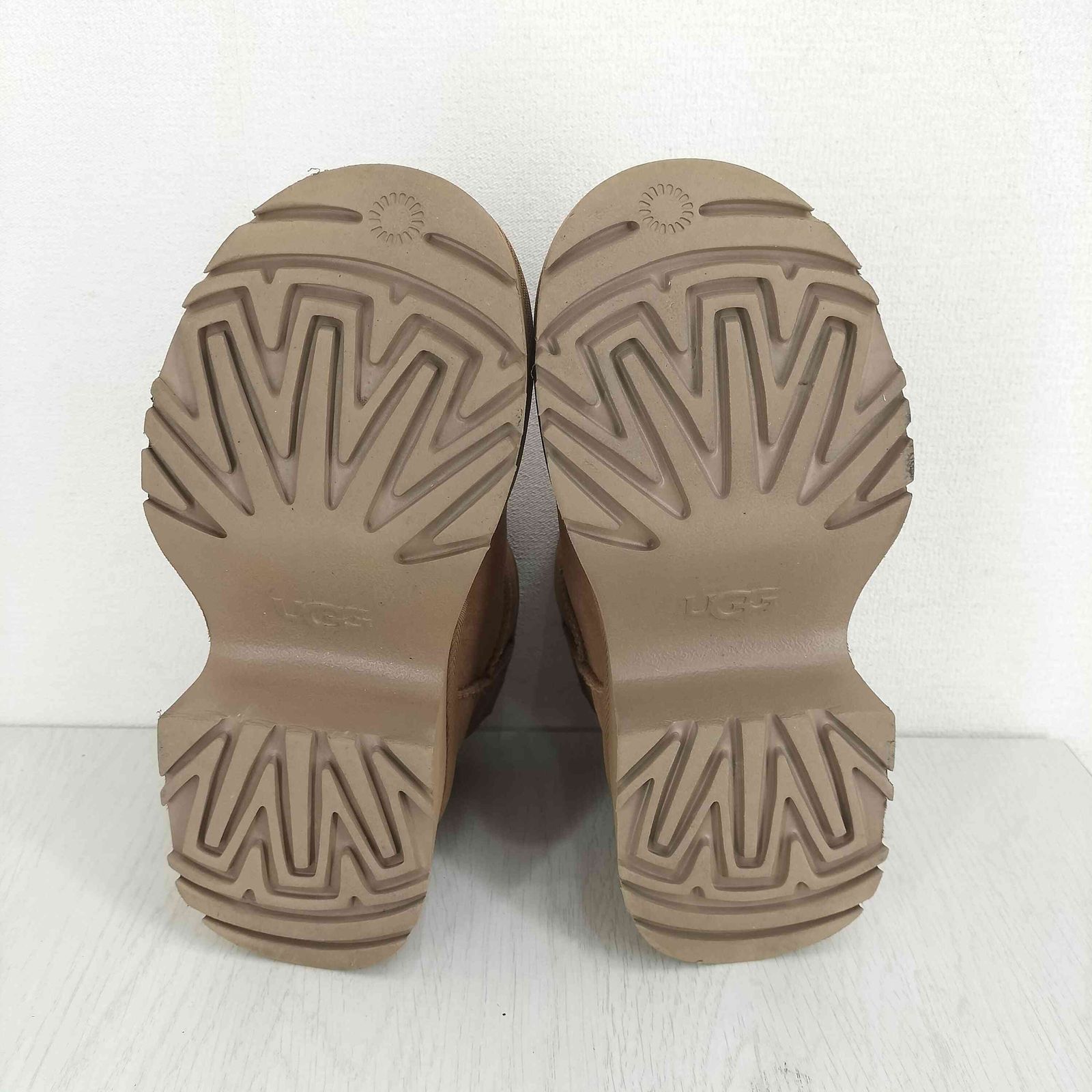 アグ UGG Classic Ultra Mini New Heights レディース JPN：22 - メルカリ