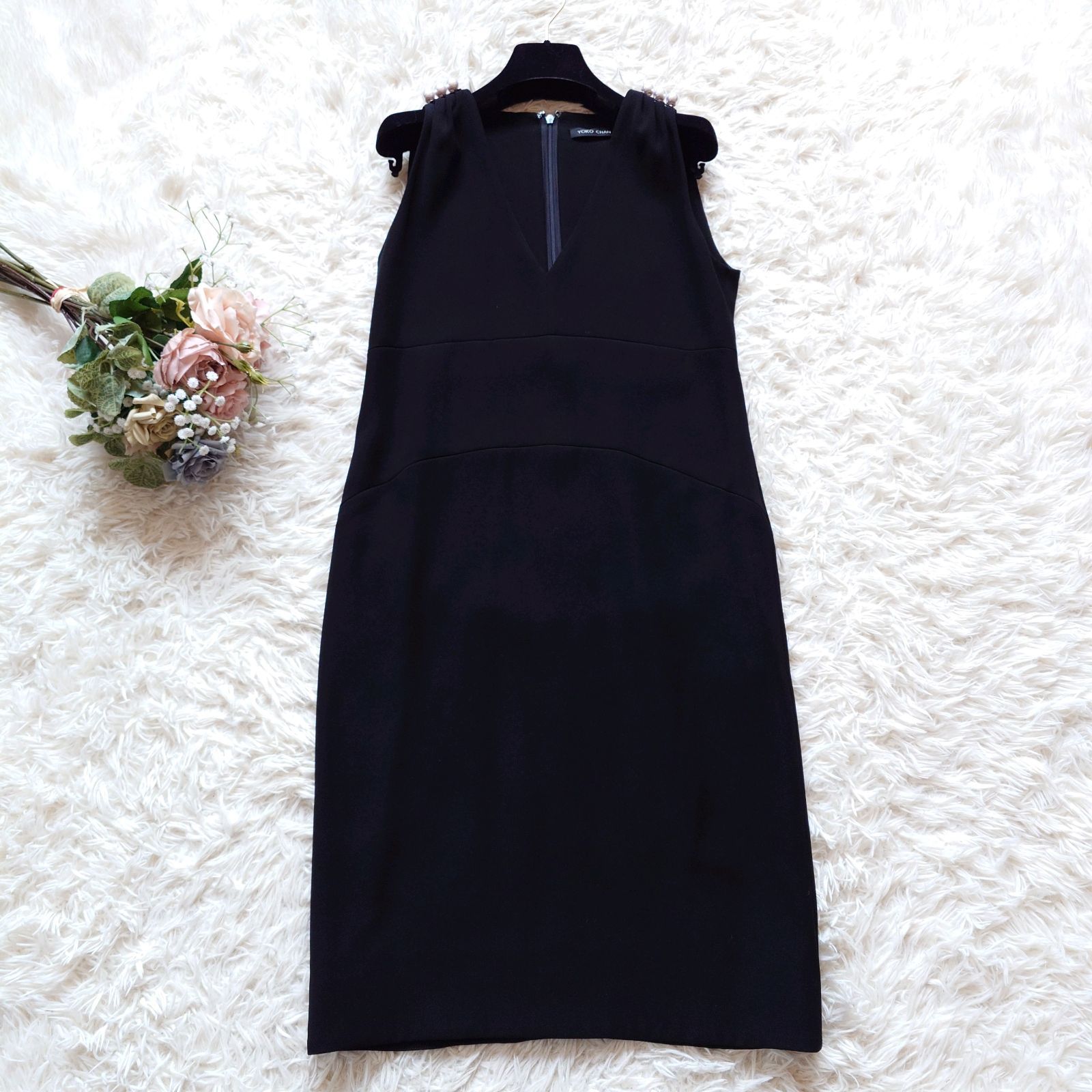 新品タグ付き】 YOKOCHAN ヨーコチャン ショルダーパール Vネック