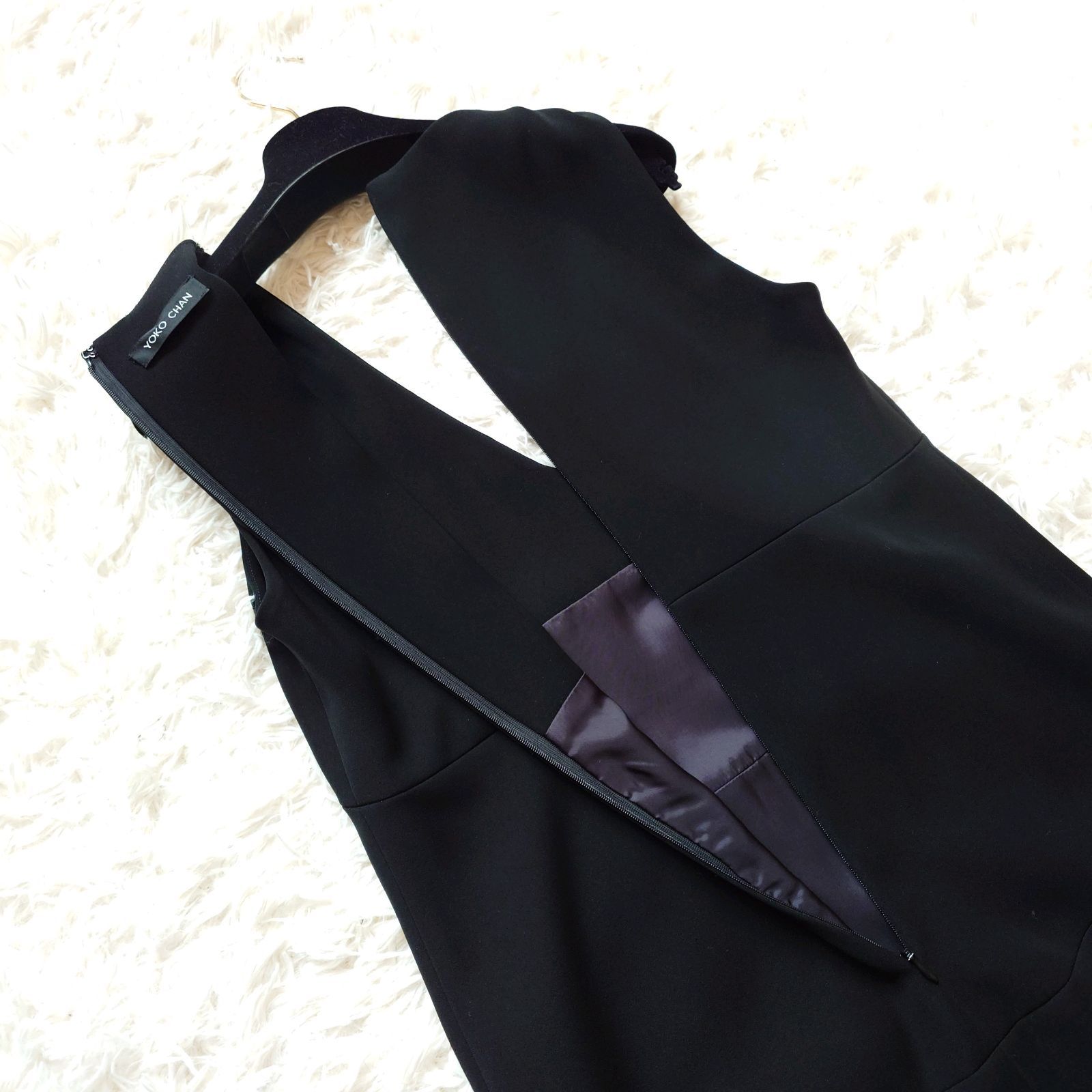 新品タグ付き】 YOKOCHAN ヨーコチャン ショルダーパール Vネック
