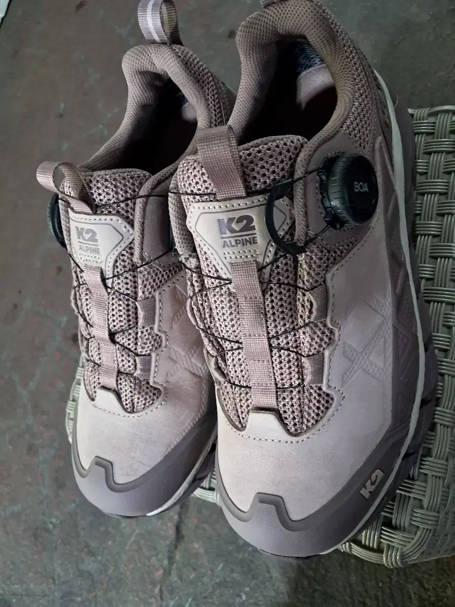 K2 アルパイン スニーカー 兼 トレッキングシューズ 7 5 250/255