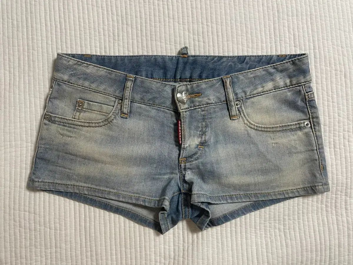 DSQUARED2 ディースクエアード レディース デニム ショートパンツ ライトブルー 38 10,693円