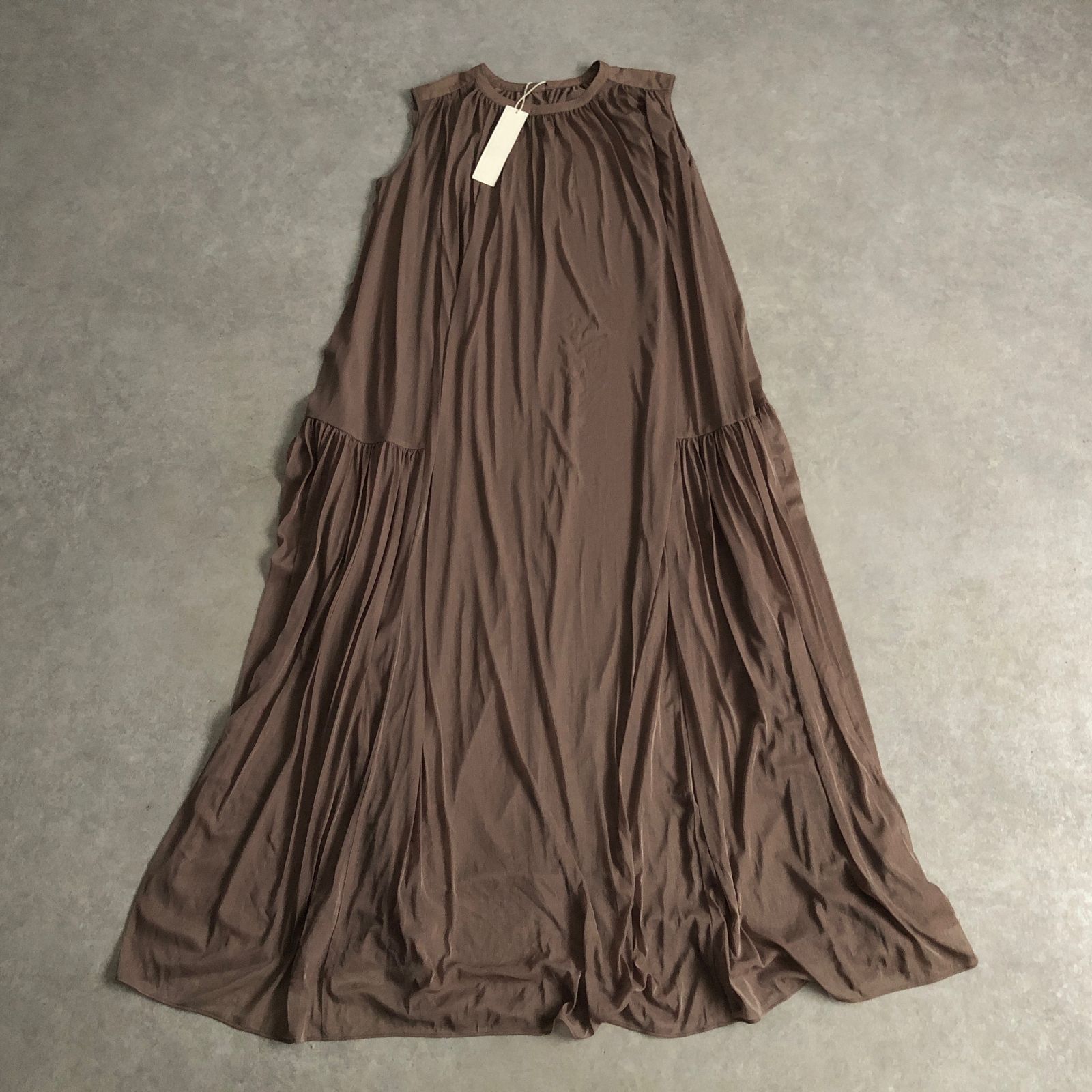 新品 定価3.5万 allureville サラっとシアー素材ロング ワンピース アルアバイル