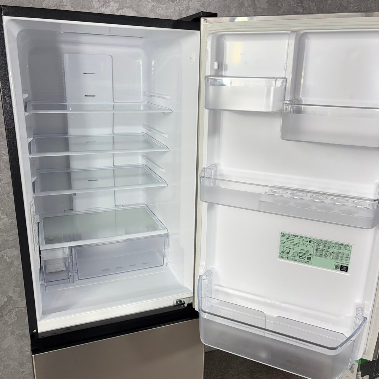 2024年製】 美品 HITACHI 日立 3ドア 冷凍冷蔵庫 R-V32TV 315L - メルカリ