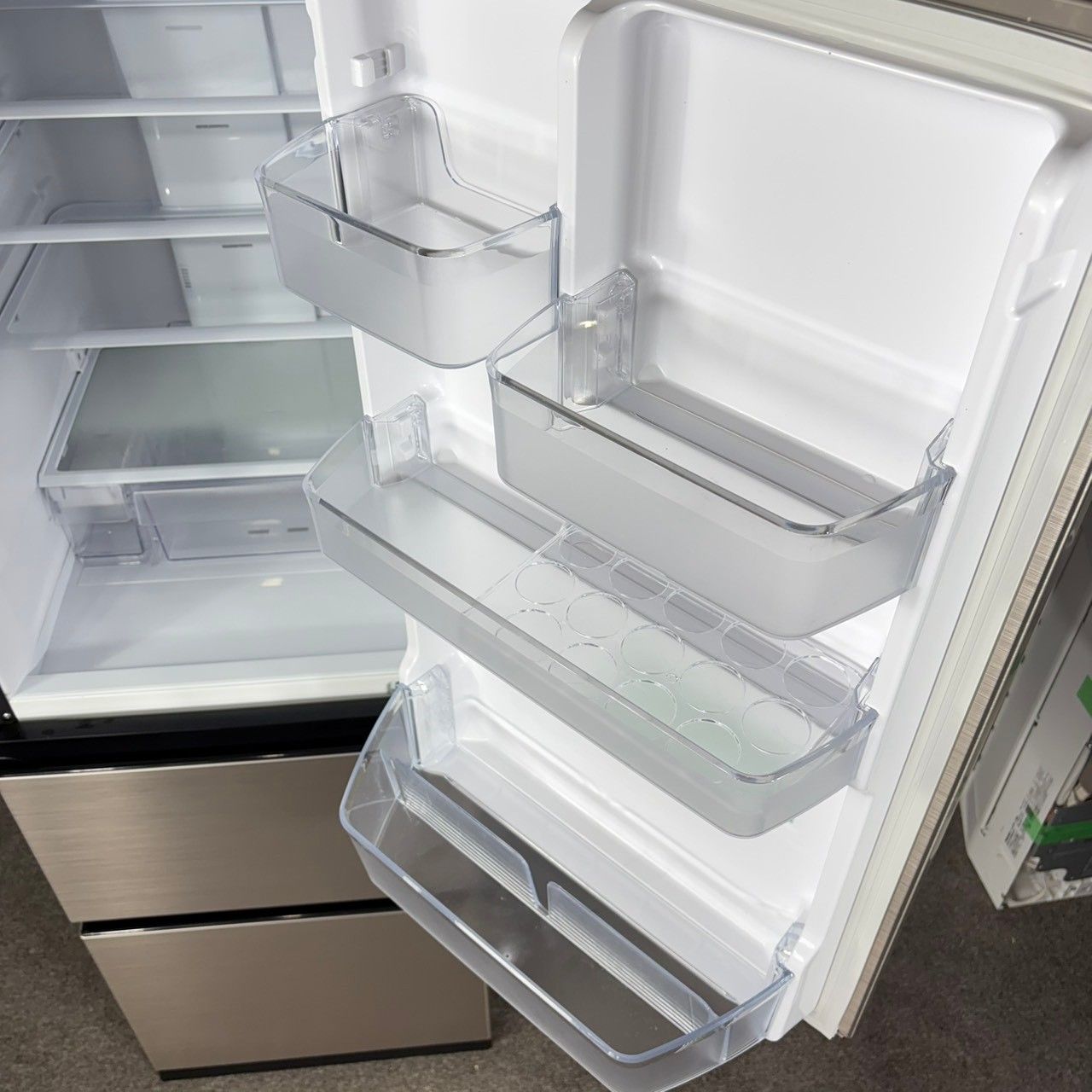 【中古美品】 315L 3ドア冷蔵庫 日立 R-V32TV 2023年製 エキスパート藤沢辻堂店 2024年製】 美品 HITACHI 日立 3ドア 冷凍冷蔵庫 R-V32TV 315L - メルカリ