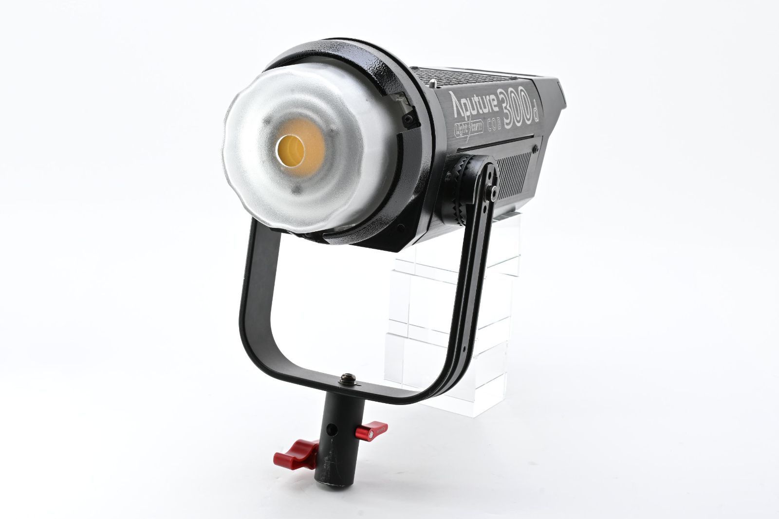★アプチャー Aputure Light Storm COB C300d LED ライト ★ T1＃5798