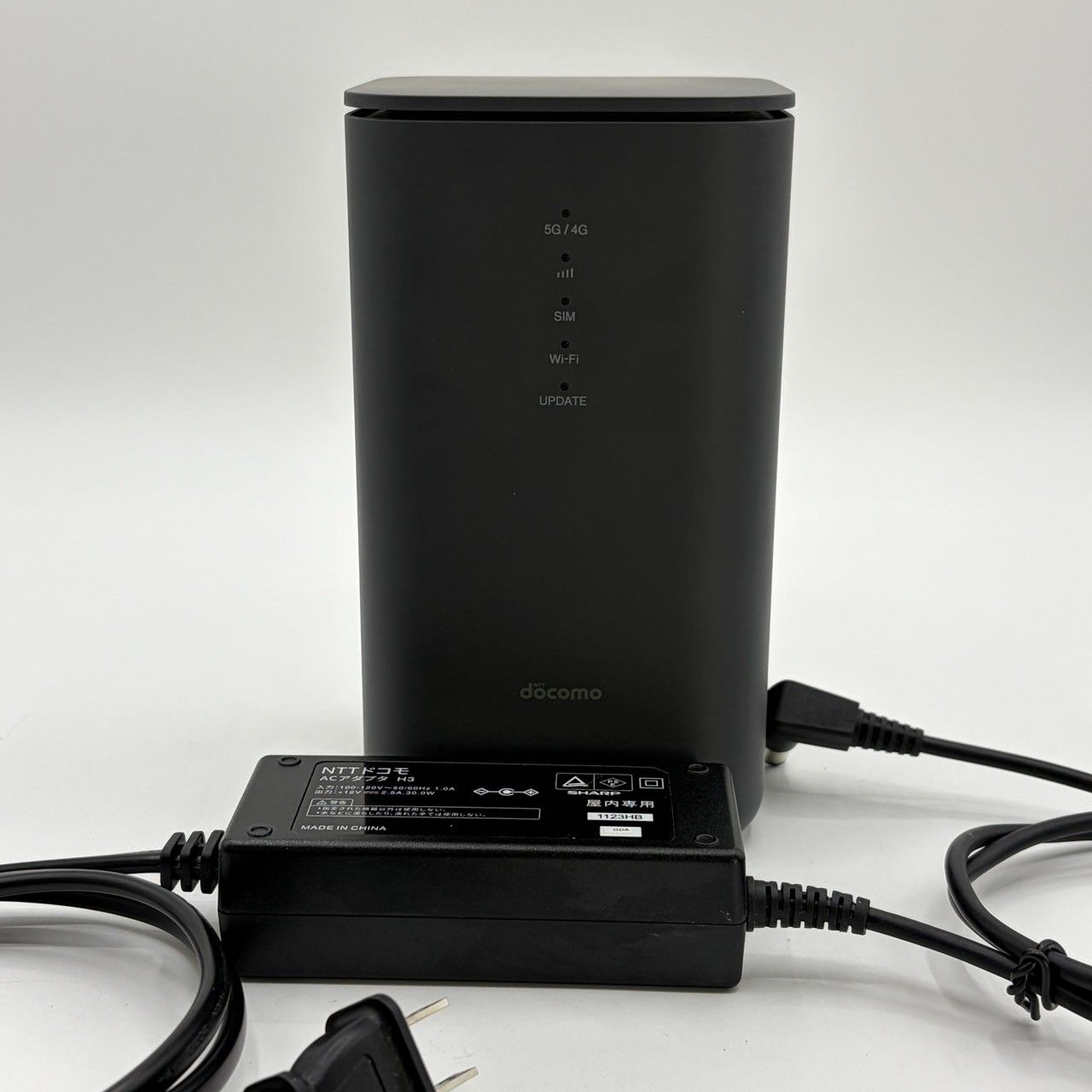PC周辺機器 docomo home 5G HR02 Wi-Fiルーター 本体 美品