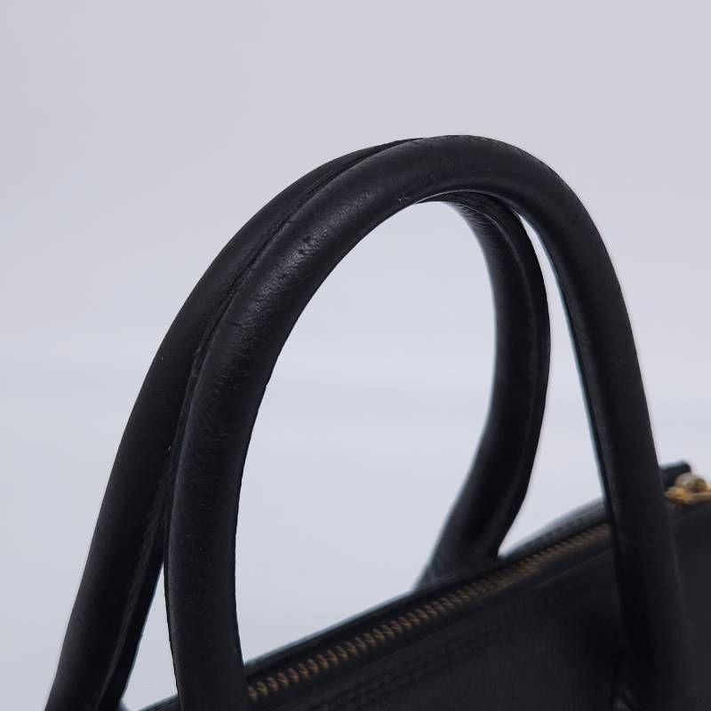 VALENTINO GARAVANI ヴァレンティノガラヴァーニ ハンドバッグ 黒
