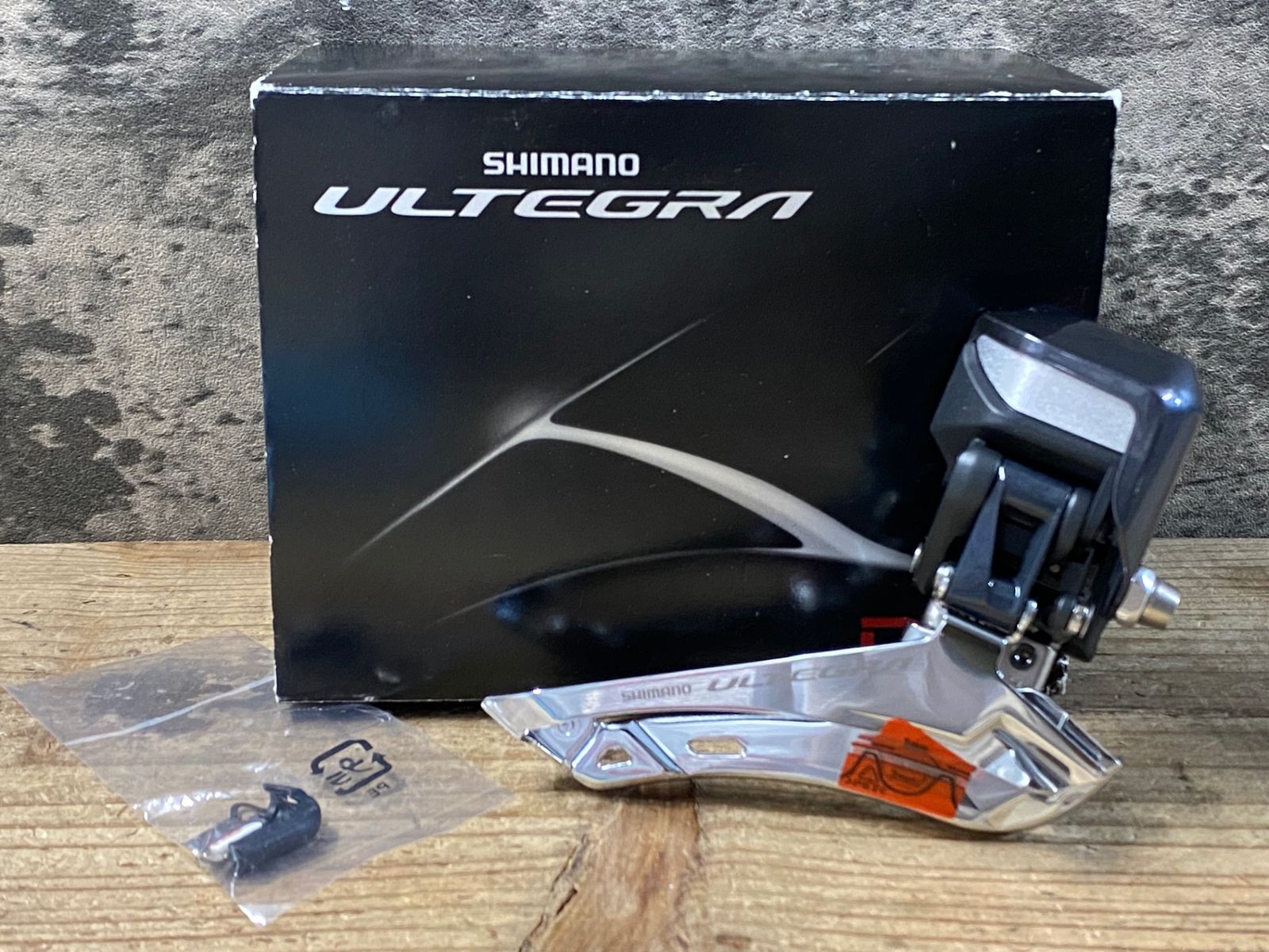 KF043 シマノ SHIMANO アルテグラ ULTEGRA FD-R8050 フロントディレイラー Di2 新品未使用