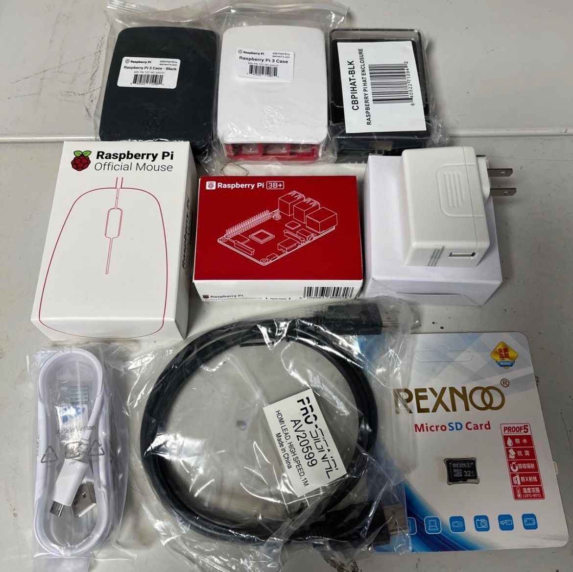 新品　Raspberry Pi 3B+ 10点セット Raspberry Pi 3b+ 10点セット 新品 - メルカリ
