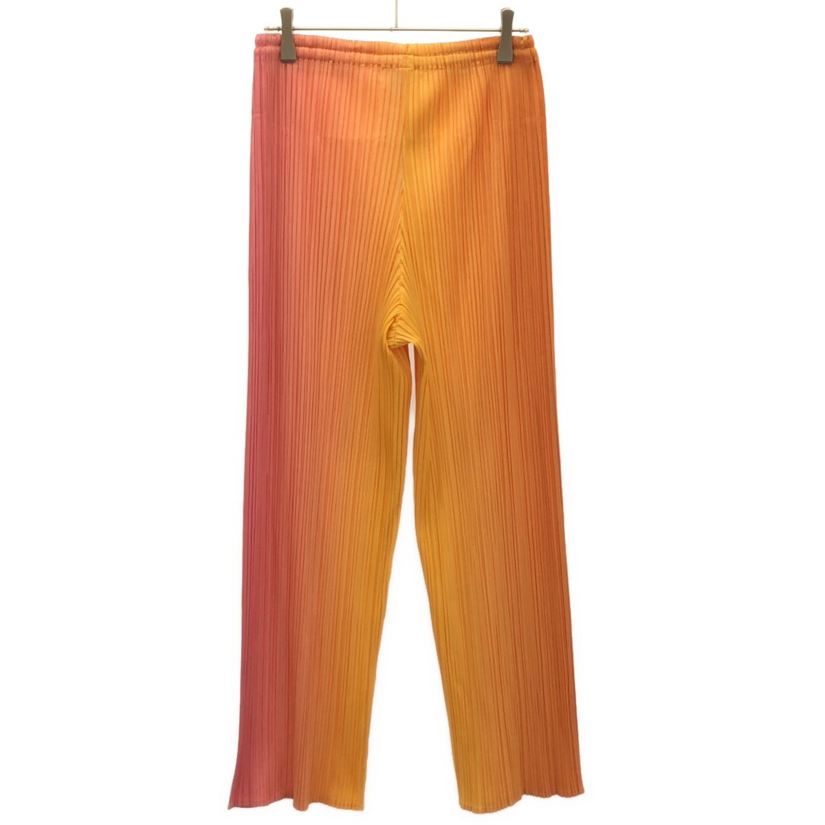 PLEATS PLEASE ISSEY MIYAKE プリーツパンツ　オレンジ PLEATS PLEASE ISSEY MIYAKE プリーツプリーズ イッセイミヤケ
