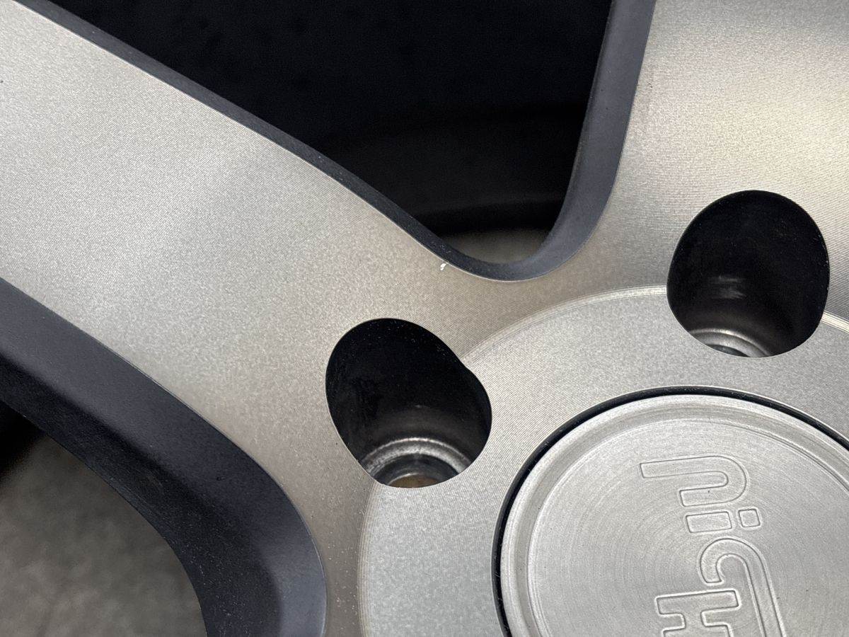 NICHE M134 20×9J +35 10J +40 PCD114.3 5穴 良好】NICHE Milan ニッチェ ミラン 20in 8.5J +35 10J +40 PCD114.3
